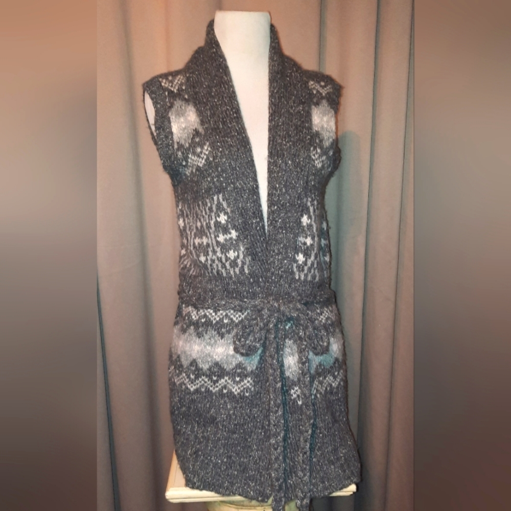 Kenji / 15% Alpaca, 15% Wool, 12% Polyester, 27% Cotton...Vest / Medium